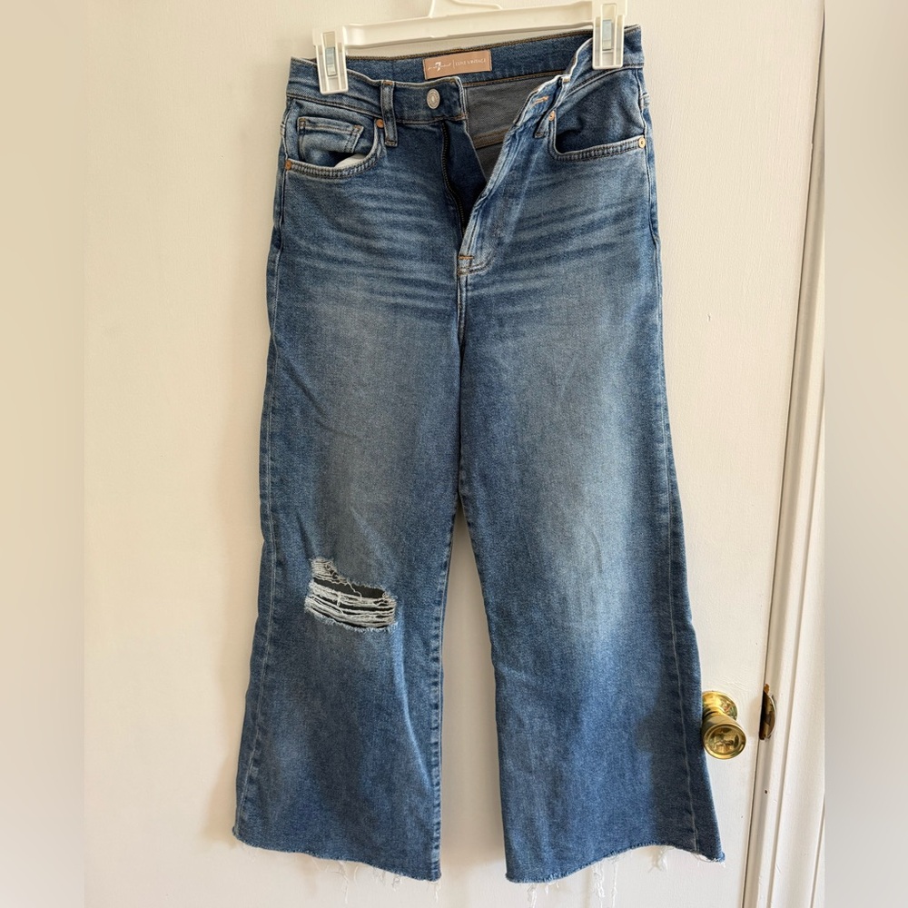 7 For All Mankind Blue Wide-Leg cropped Distressed Jeans